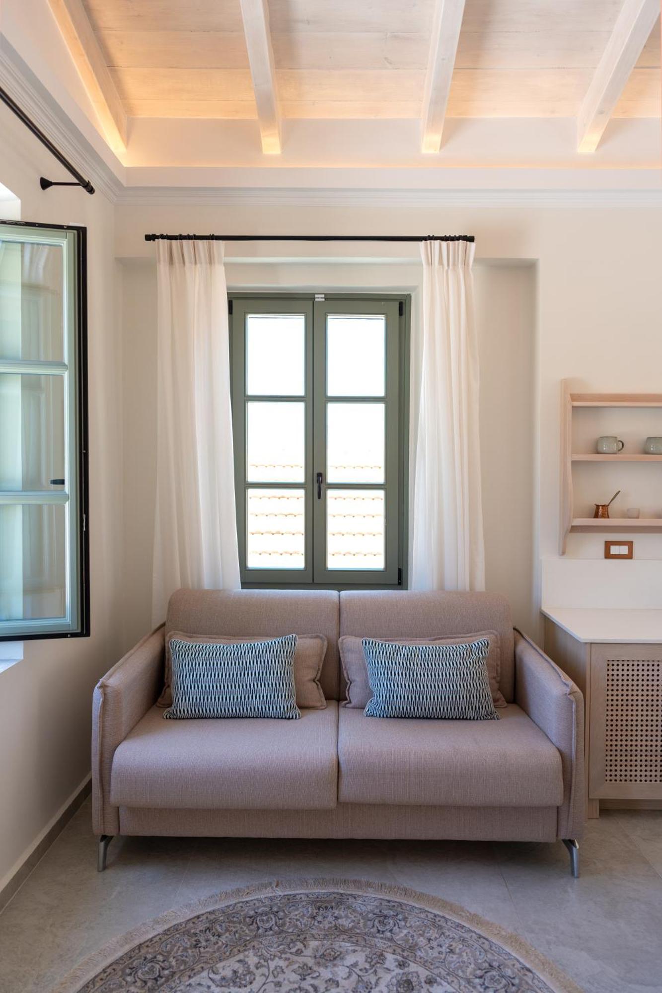 Nisomar Suites Đảo Sými Ngoại thất bức ảnh