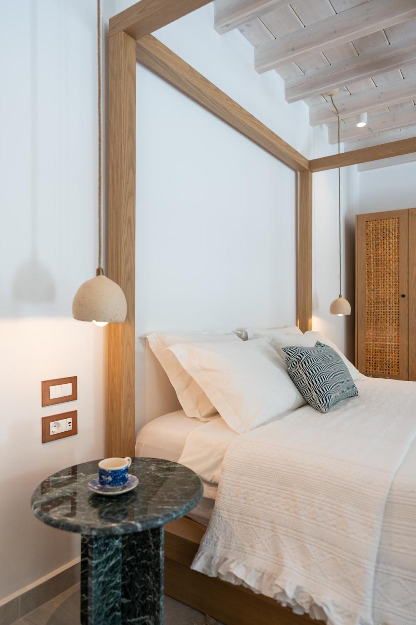 Nisomar Suites Đảo Sými Ngoại thất bức ảnh